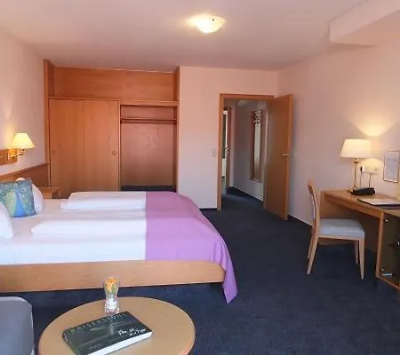 Tiptop Garni Pfauen Hotel 3*