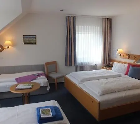 Tiptop Garni Pfauen Endingen am Kaiserstuhl